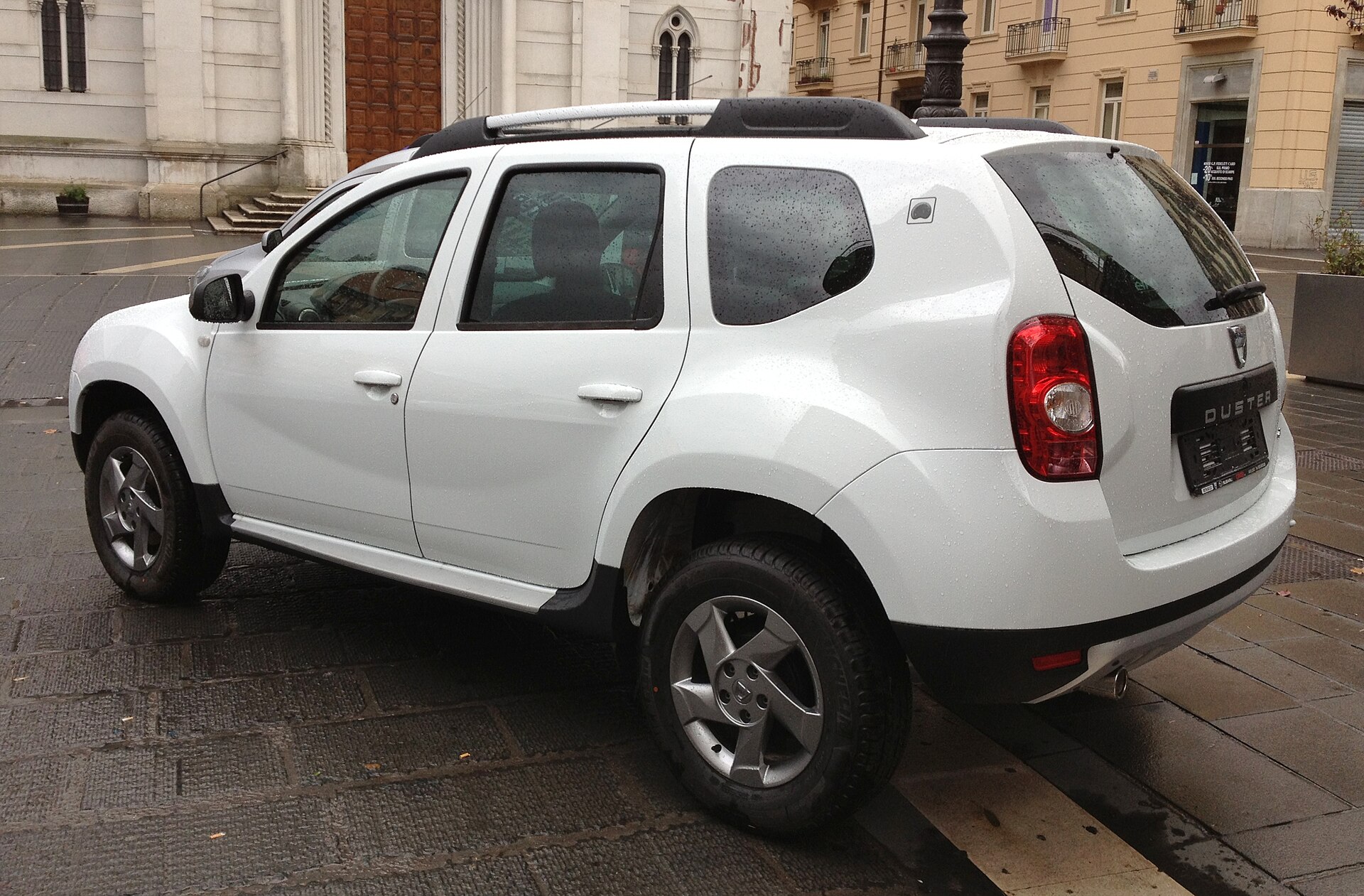 Dacia Duster I (2009–2017) – rear view