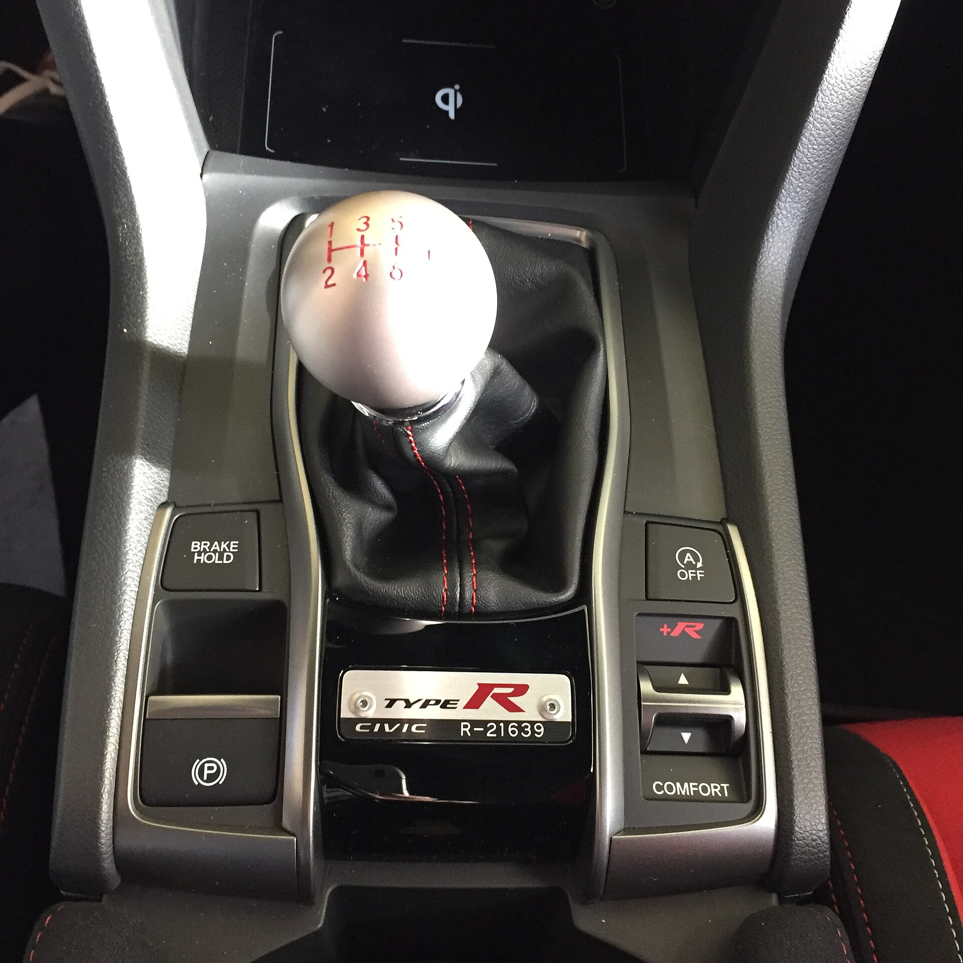 Honda Civic (hatchback / Tourer / sedan) X (FK/FC) (2017–2022) – interior