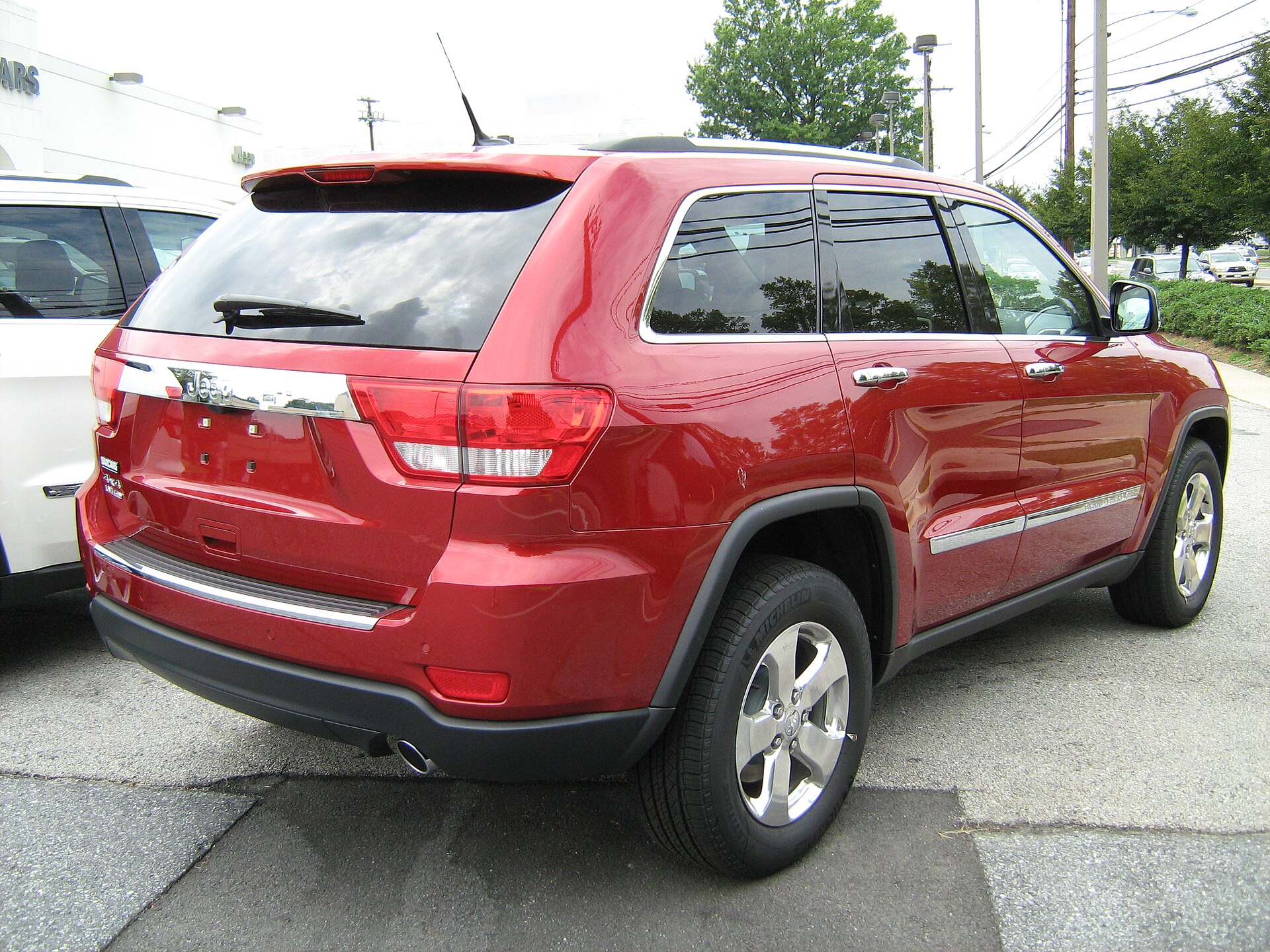 Jeep Grand Cherokee IV (2010–2021) – rear view