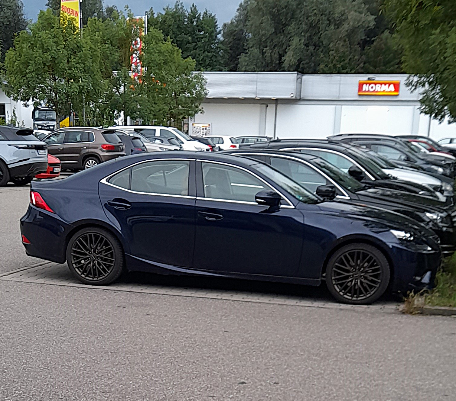 Lexus IS XE30 (2013–2020)
