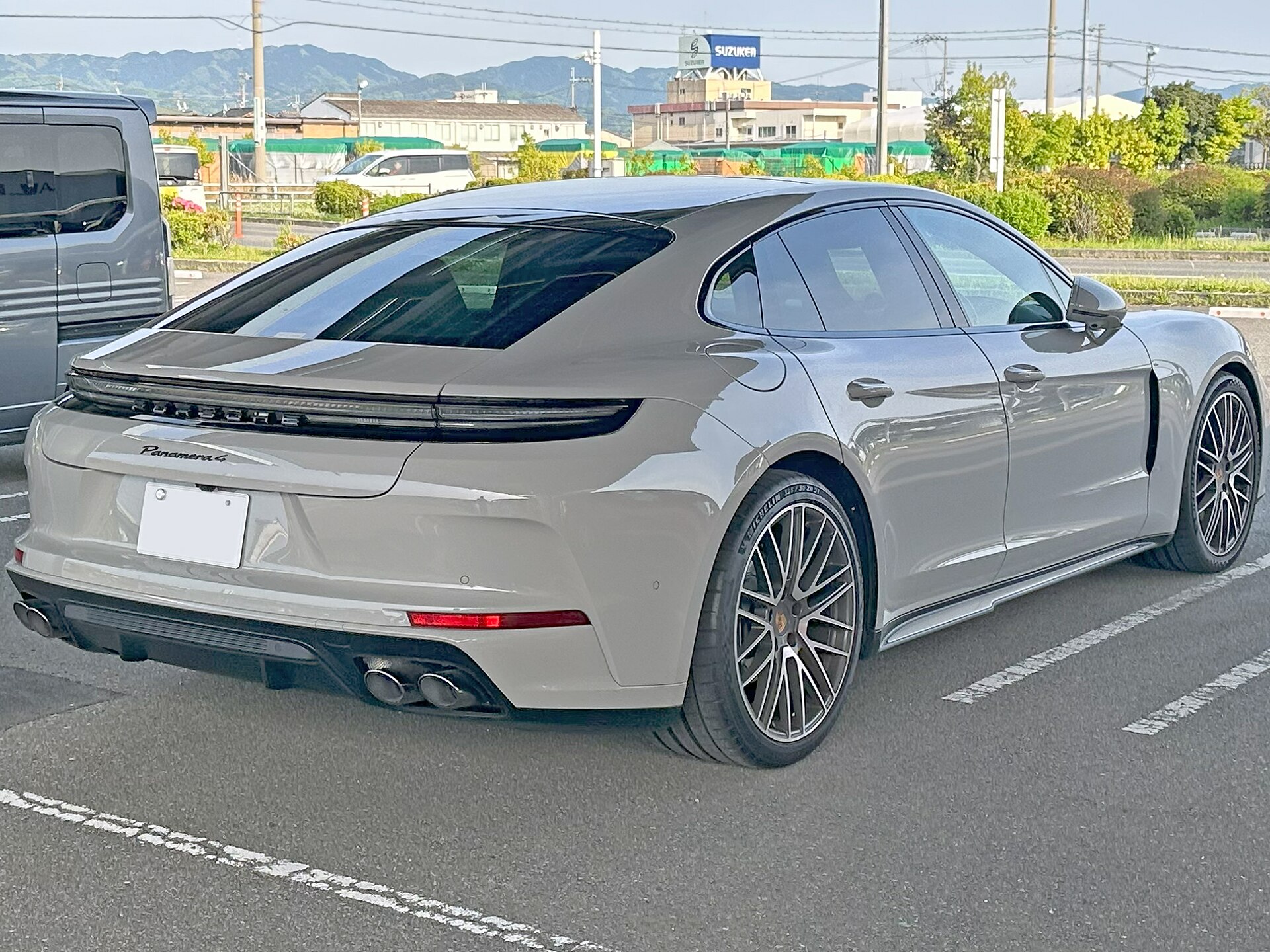 Porsche Panamera 972 (2024–) – rear view