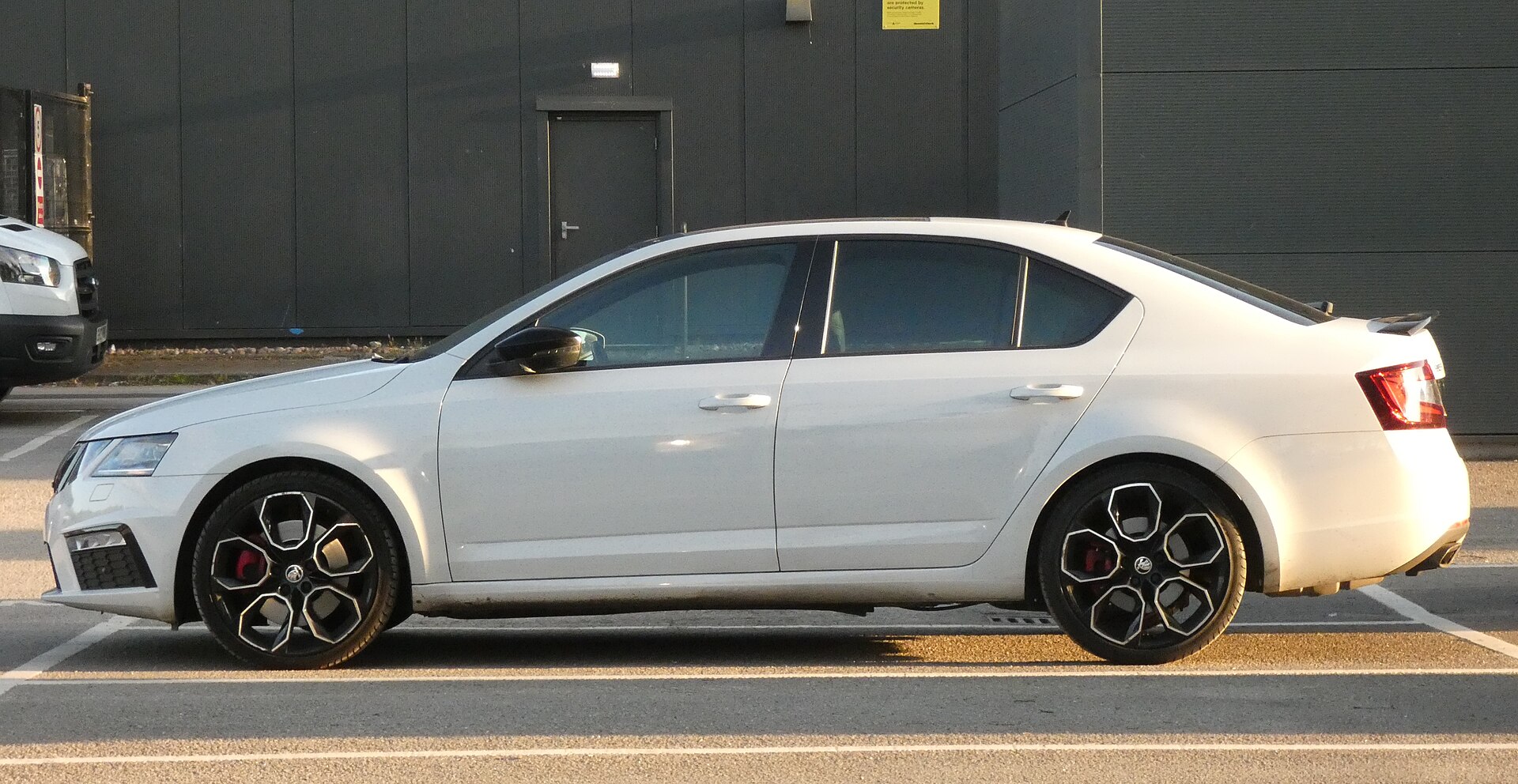 Škoda Octavia (liftback / Combi) IV (NX) (2020–) – side profile