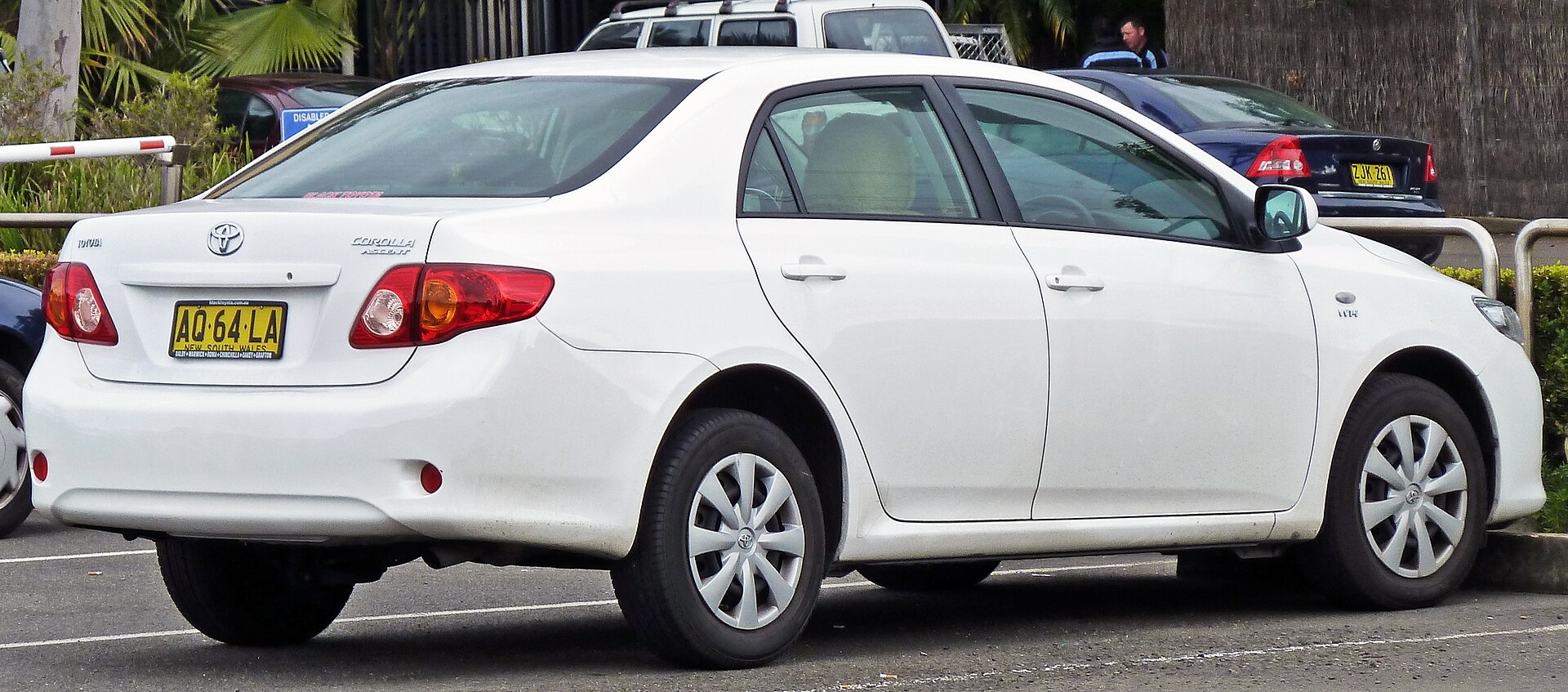 Toyota Corolla (hatchback / sedan / Touring Sports) E15 (2007–2013)
