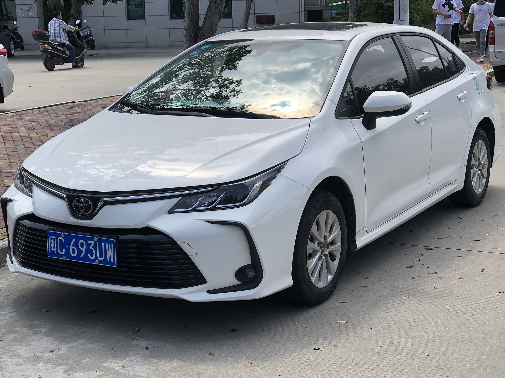 Toyota Corolla (hatchback / sedan / Touring Sports) E210 (2019–)